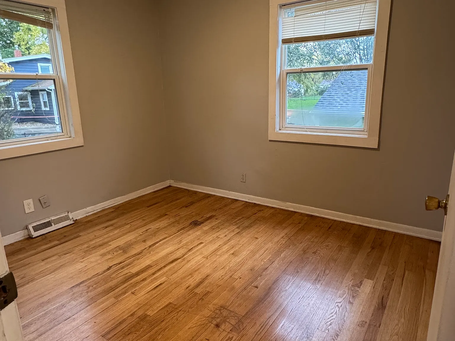 2 bed, 860 sqft, $1,250 — Photo 2