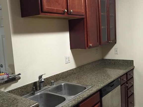 3rd image of 918 Catkin Ct