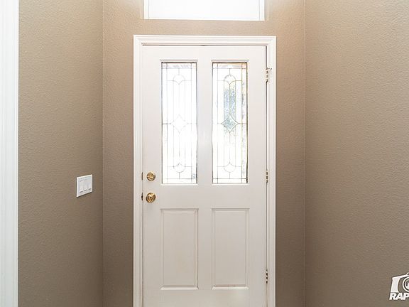 4th image of 2221 Bradford Ct