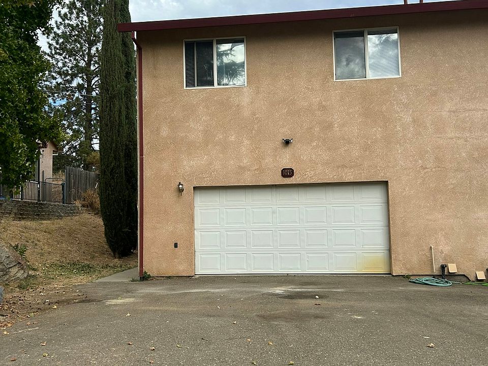 1st image of 1015 Elizabeth Ln
