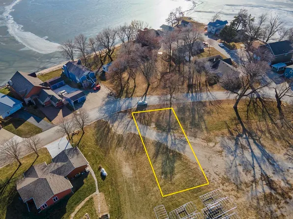 418 Lakewood Dr, Lake View, IA 51450