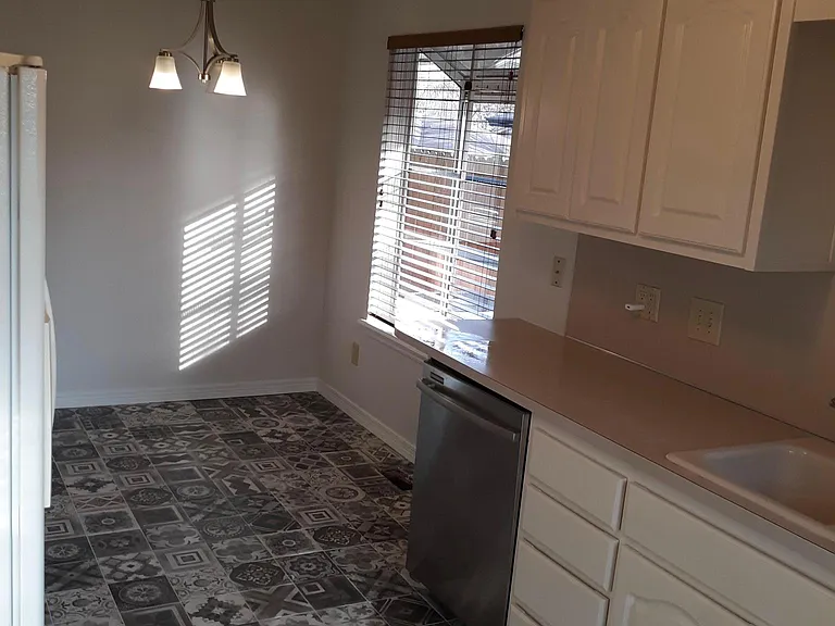 7340 S 70th East Ave — Photo 13