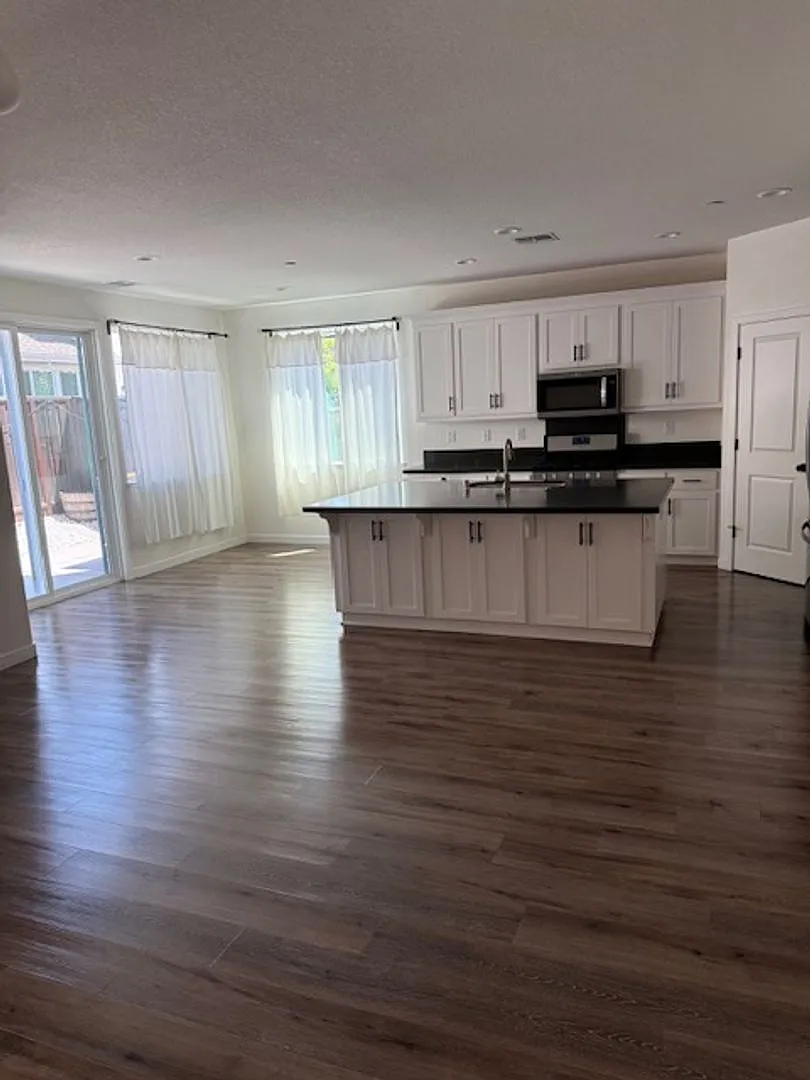 Building Photo - 2315 Spitfire Way