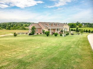 108 Wood Ridge Rd, Anamosa, IA 52205