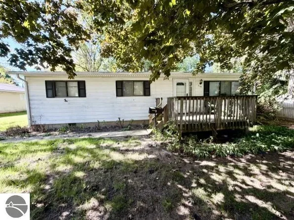 510 S Mill St, Saint Louis, MI 48880
