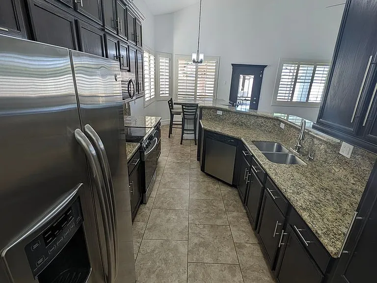 650 W Kent Pl — Photo 11