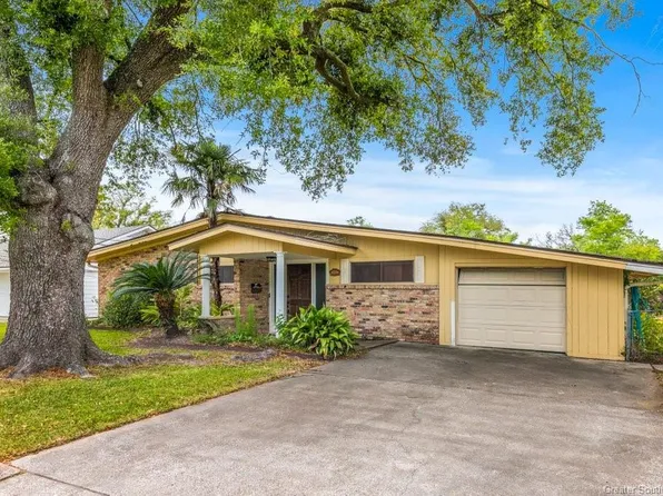 901 Cherryhill St, Lake Charles, LA 70607