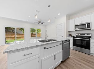 135 Bayou View Dr, Fort Walton Beach, FL 32547