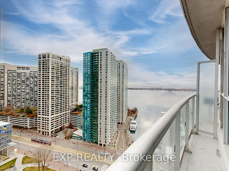 8 York St #2404 — Photo 22