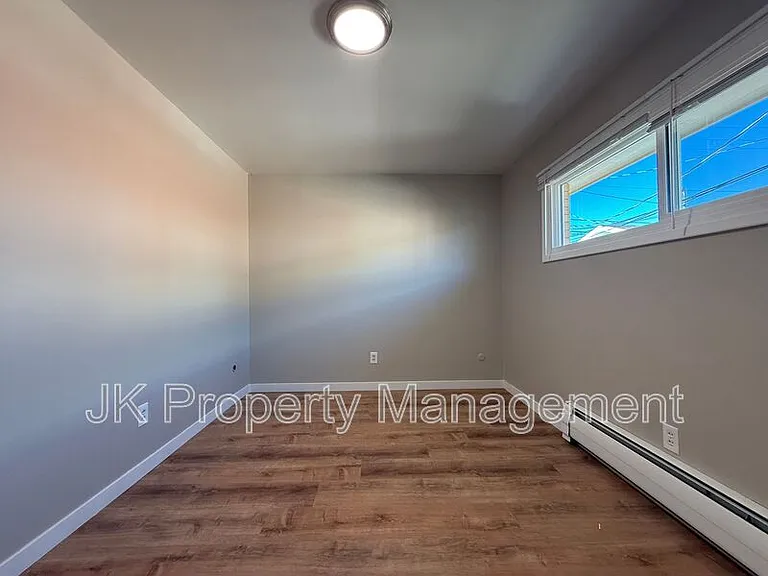 2100 4th St NE #3 — Photo 10