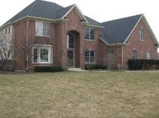 6130 Stansbury Ln, Crystal Lake, IL 60014