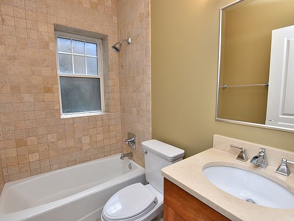 2nd image of 2707 N Mildred Ave #D1