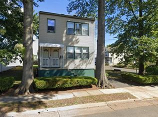204 Carnegie St, Linden, NJ 07036