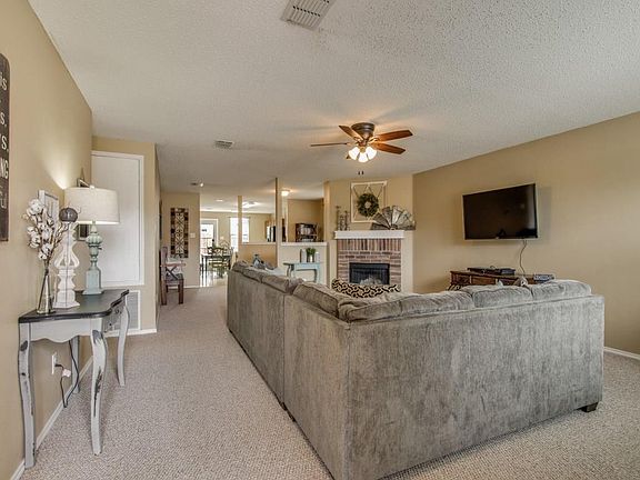 4th image of 3528 Clydesdale Dr
