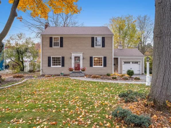 43 Spring Lane, West Hartford, CT 06107