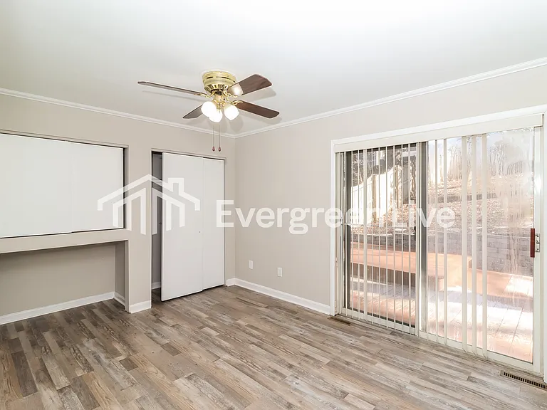 737 Eddy Rd — Photo 9
