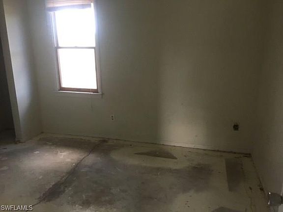 5th image of 1724 NE 23rd St