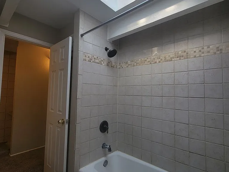 3574 Broadway St — Photo 15