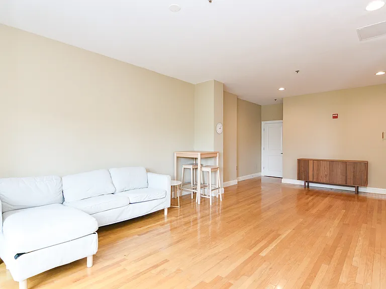 1723 Washington St #309 — Photo 10
