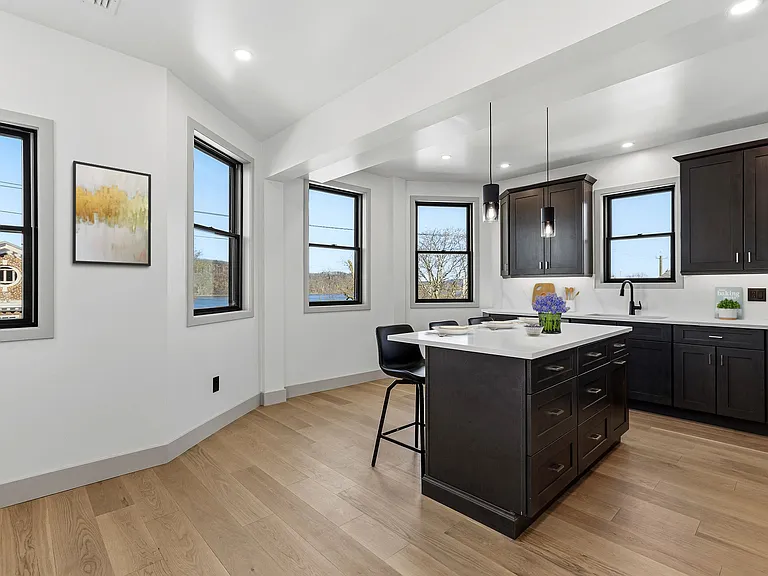 388 Warburton Ave #3 — Photo 1
