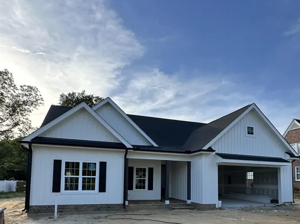 202 S Orange Ave, Dunn, NC 28334