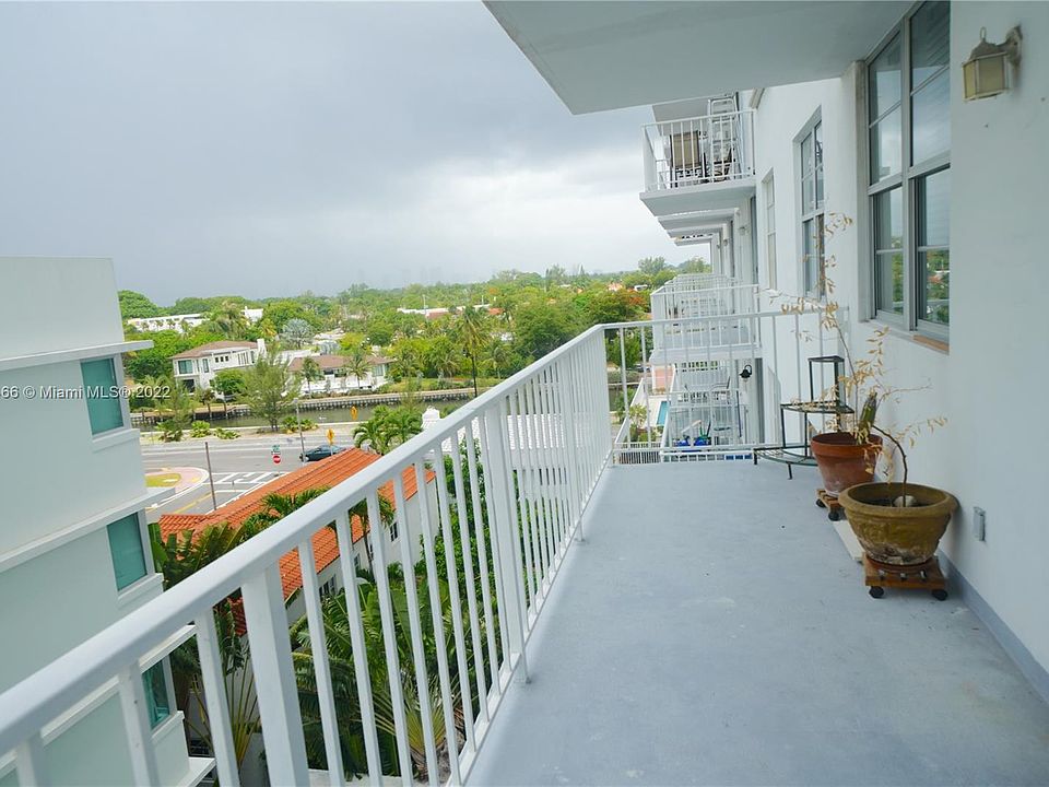 1st image of 2829 S Indian Creek Dr #611