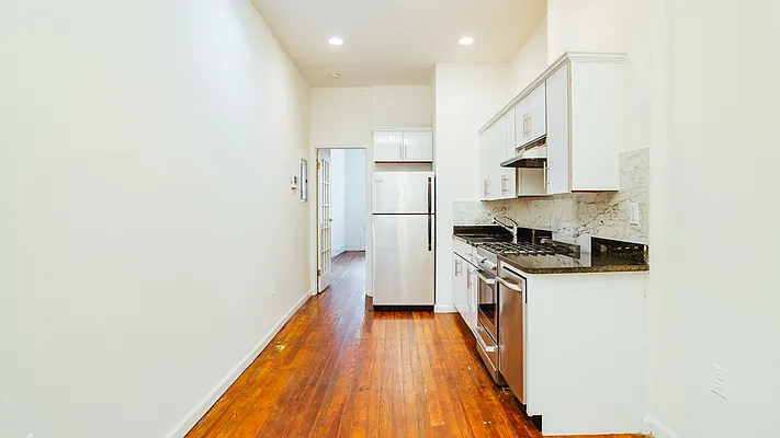 Rented by Terra Magia Inc | media 29