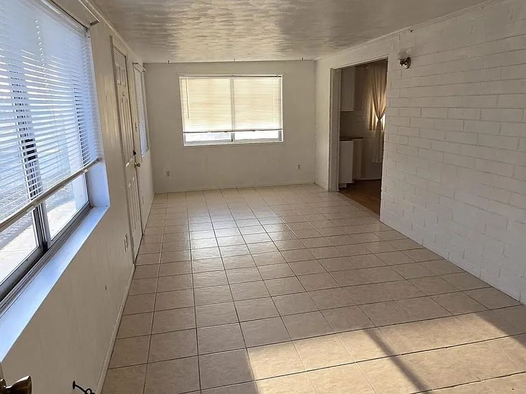 11375 N 112th Dr — Photo 12