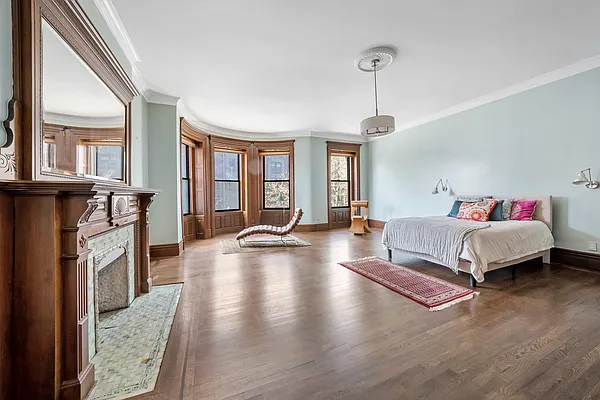 Sold by Compass | media 30