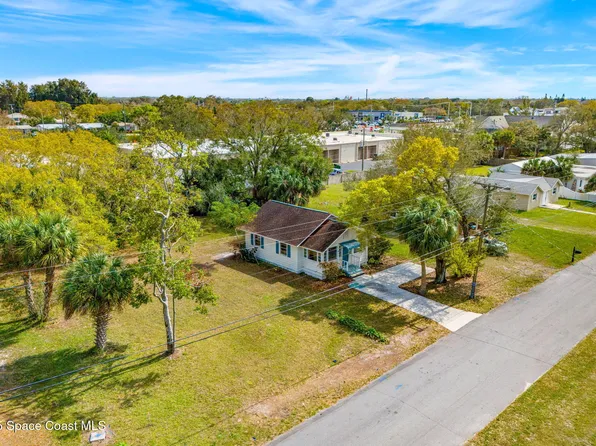 90 NW Carolina St, Melbourne, FL 32904