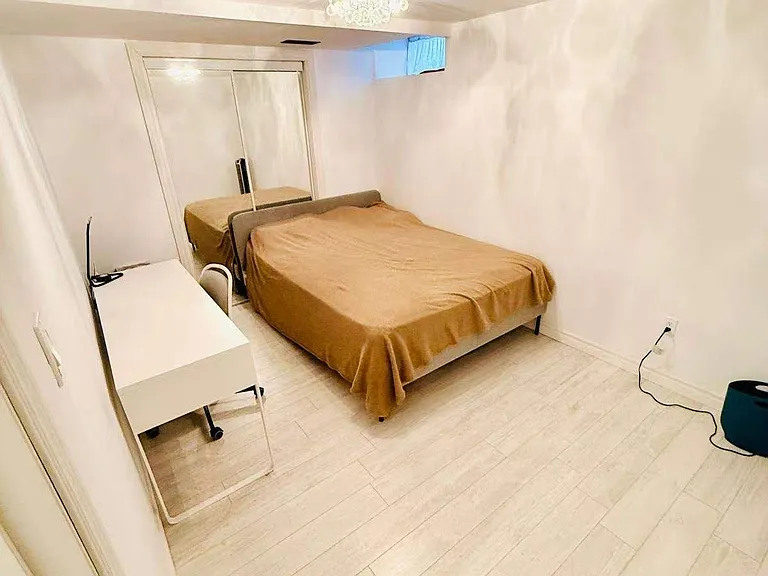 126 Mumbai Dr — Photo 12