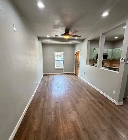 1812 Ruiz St — Photo 2