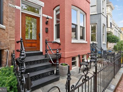 135 E St SE, Washington, DC, 20003