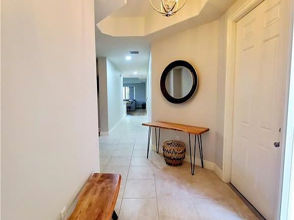 3rd image of 7849 Hawthorne Dr Unit 801