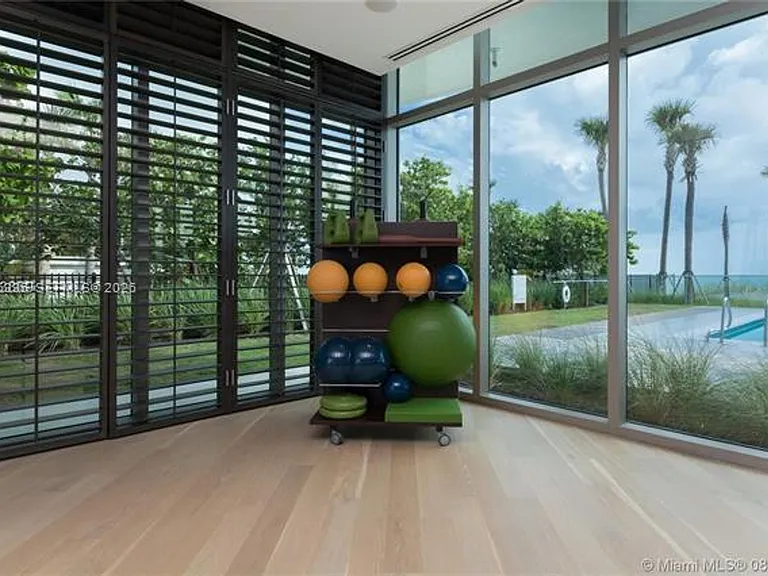 350 Ocean Dr #304N — Photo 42