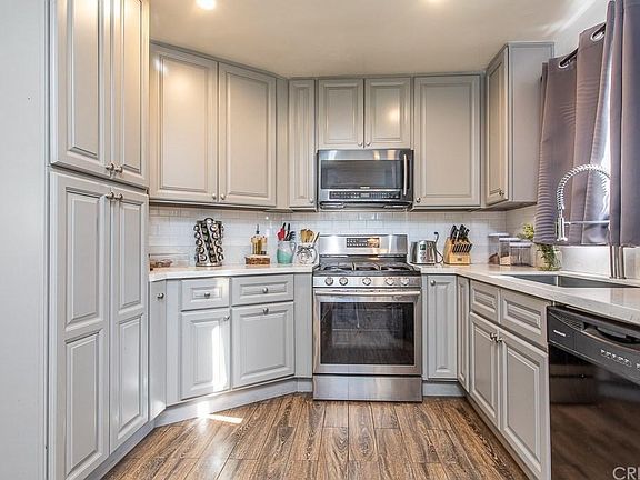 5th image of 9026 Hillrose St