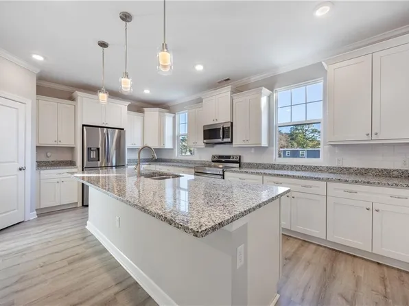 4007 Pleasant Ave, Norfolk, VA 23518