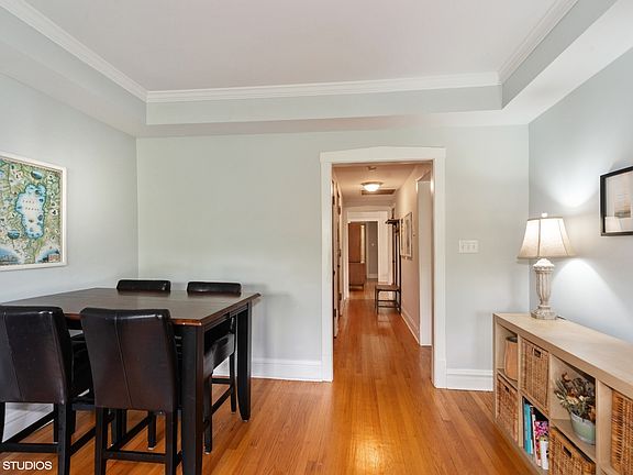 3rd image of 627 Washington Blvd APT 3