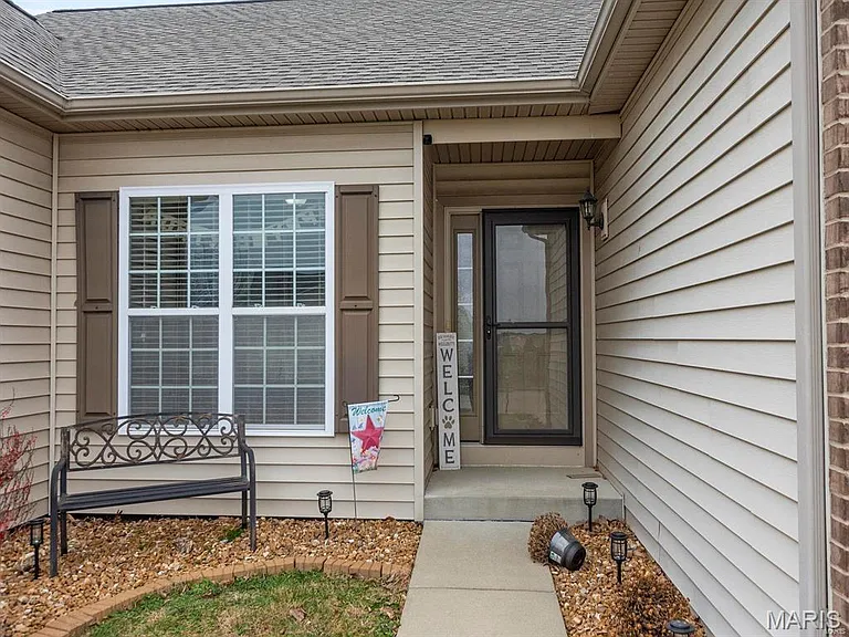 1001 Hawkridge Run — Photo 4