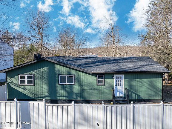 4th image of 1434 Waterfront Dr