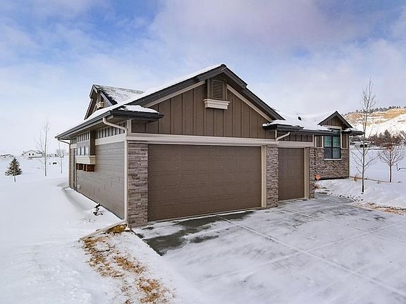 2nd image of 2506 Blue Moon Ct
