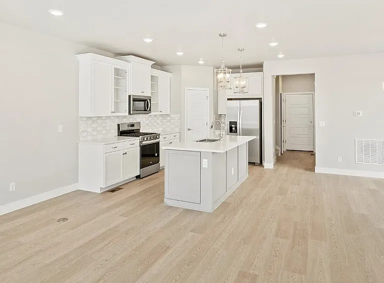 8121 Mount Harvard Rd — Photo 4