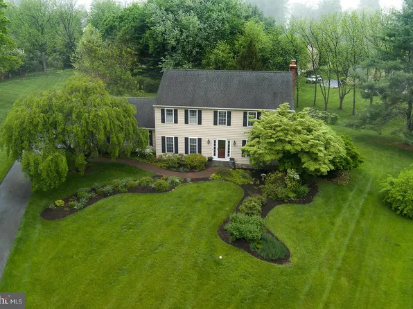 1783 Suffolk Downs, West Chester, PA 19380