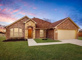 3197 Gunsmoke Dr, Farmersville, TX 75442