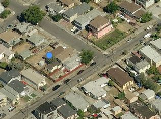 7869 Garfield Ave, Oakland, CA 94605