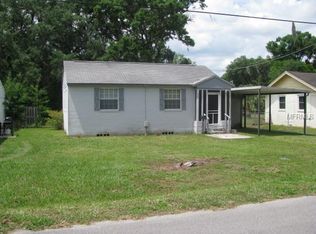 907 N Warnell St, Plant City, FL 33563
