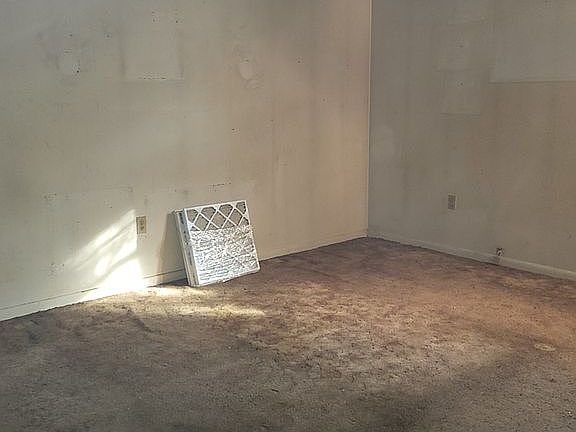 5th image of 607 Leconte St
