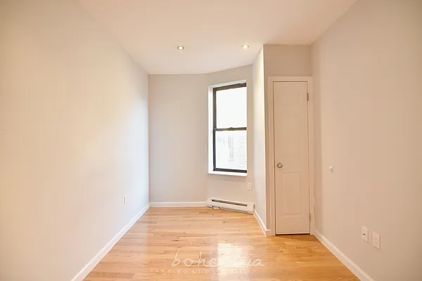 Rented by Bohemia Realty Group | media 4