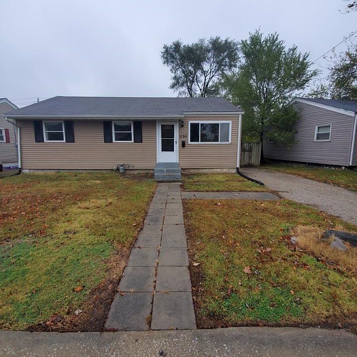 1st image of 216 Briarwood Dr