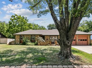 849 E Sunrise St, Derby, KS 67037